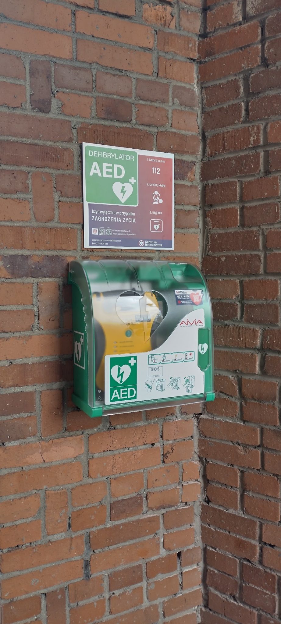 Defibrylator AED